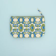 Load image into Gallery viewer, Lulu Green Wash Bag