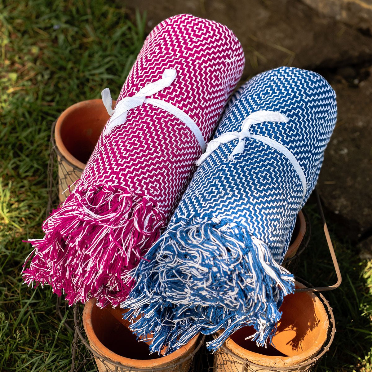 Diamond Cotton Throw - Dark Pink - Forever England