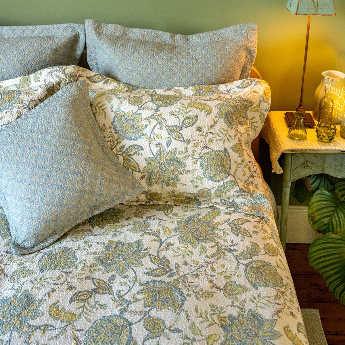 Sara Blue/Yellow Bedspread - Forever England