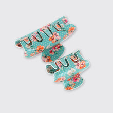 Load image into Gallery viewer, Dotty Floral Medium Claw Clip- Turquoise - Forever England
