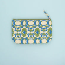 Load image into Gallery viewer, Lulu Green Wash Bag - Forever England