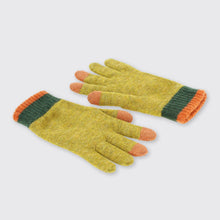 Load image into Gallery viewer, Mens Wool Blend Glove- Moss Green - Forever England