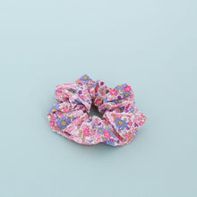 Load image into Gallery viewer, Polly Scrunchie- Pink - Forever England