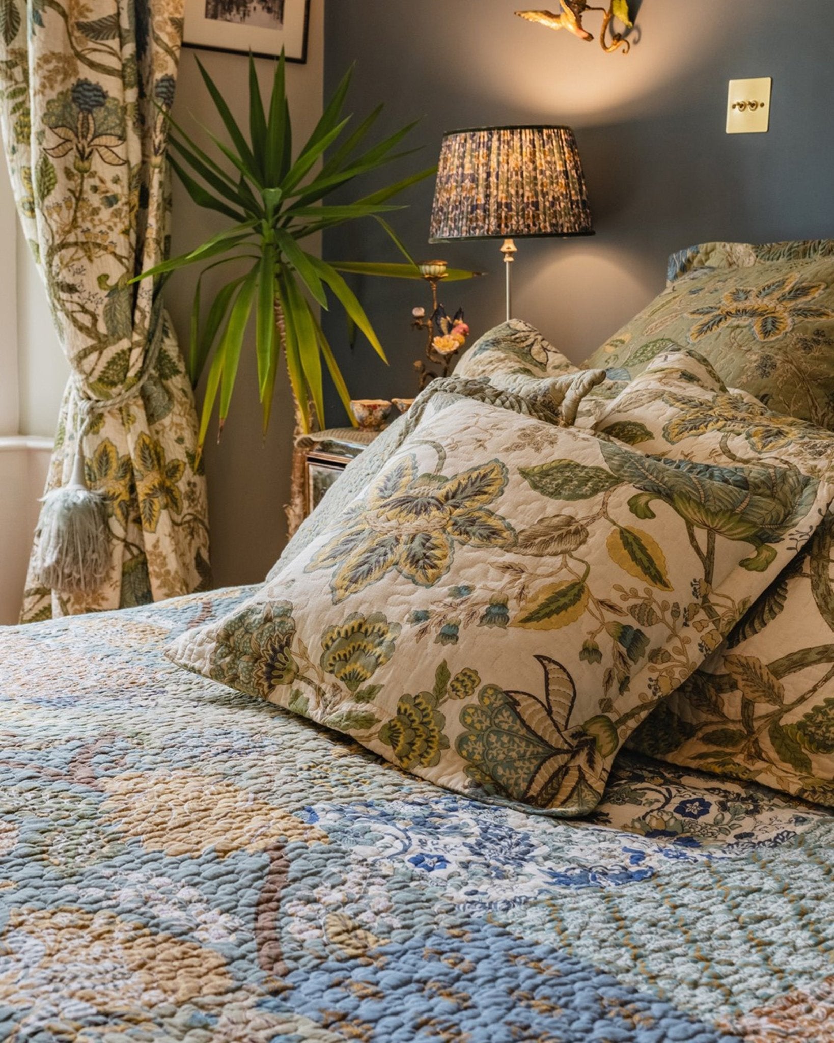 Your ultimate guide to pillowshams: blissful style and comfort - Forever England