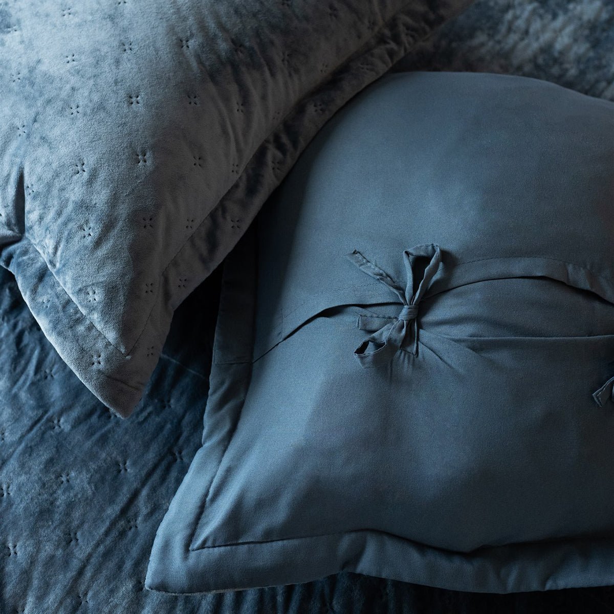 Clara Blue Velvet Cushion Complete - Forever England