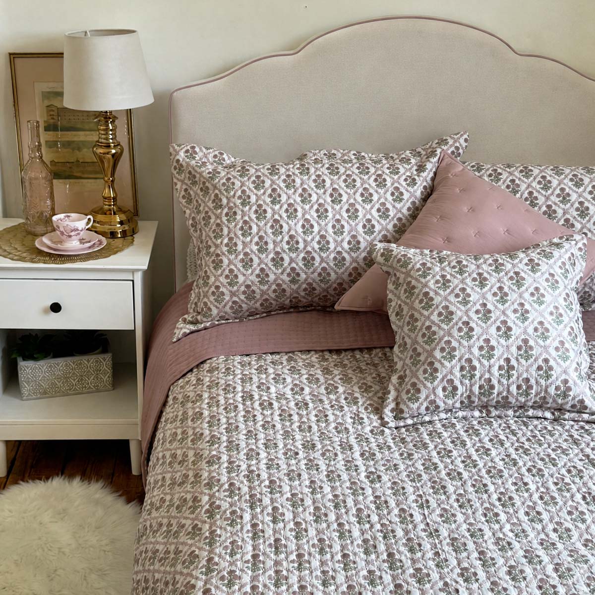 Eversley Garden Bedspread - Pale Pink - Forever England