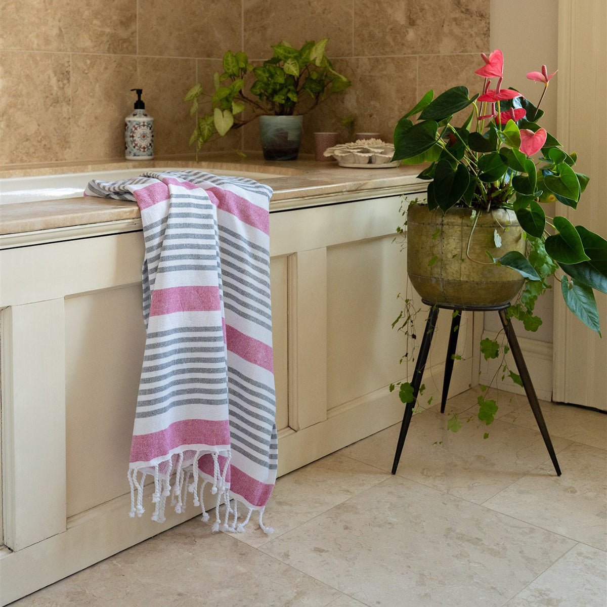 Hammam Terry Towel - Pink/Grey - Forever England