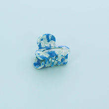 Load image into Gallery viewer, Milky Marble Small Claw clip- Blue