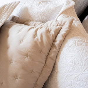 Portofino Bedspread Oatmeal - Forever England