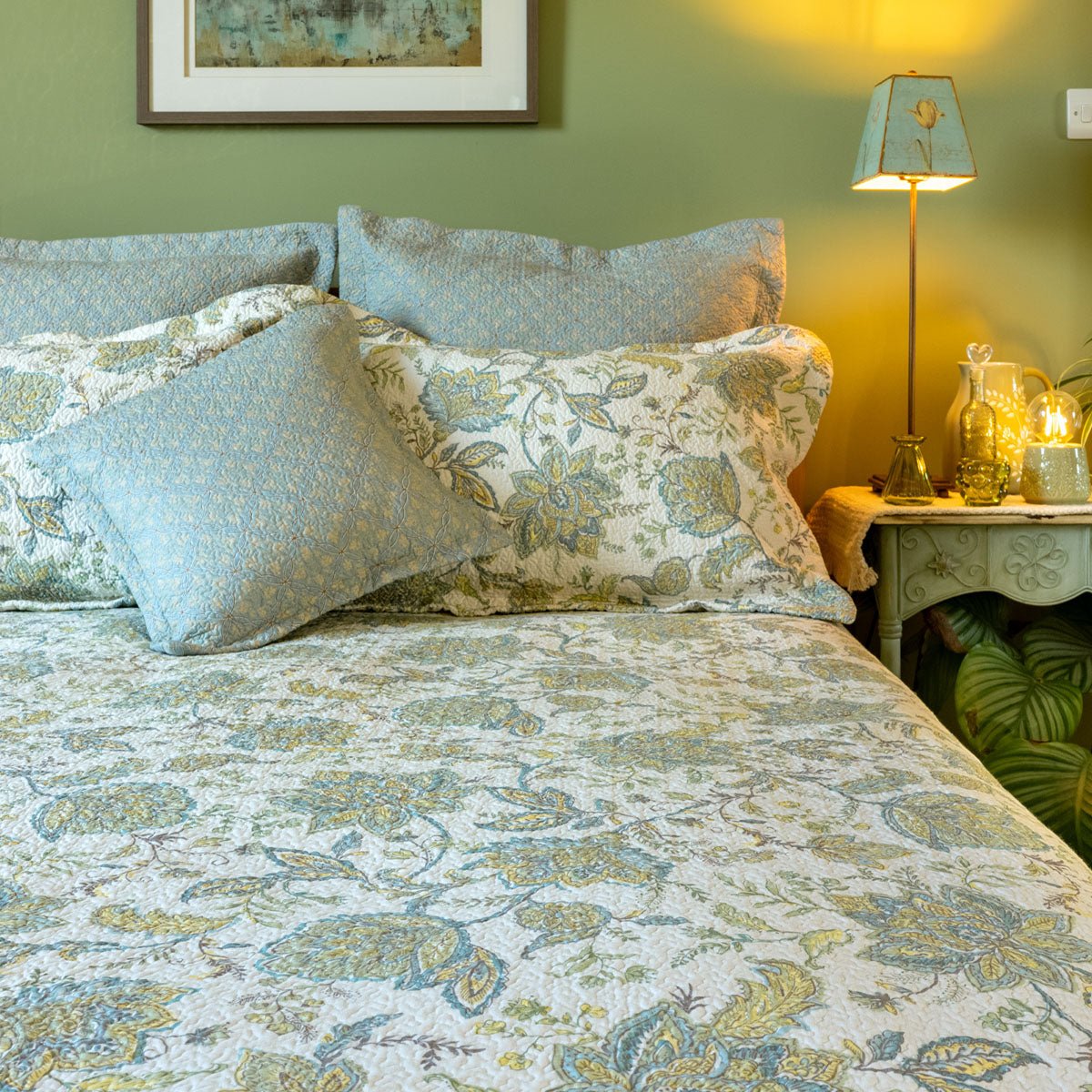Sara Blue/Yellow Bedspread - Forever England