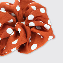 Load image into Gallery viewer, Spotty Scrunchie- Rust