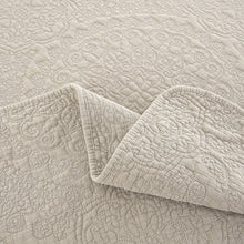 Load image into Gallery viewer, Stonewash Cotton Parchment Bedspread - Forever England