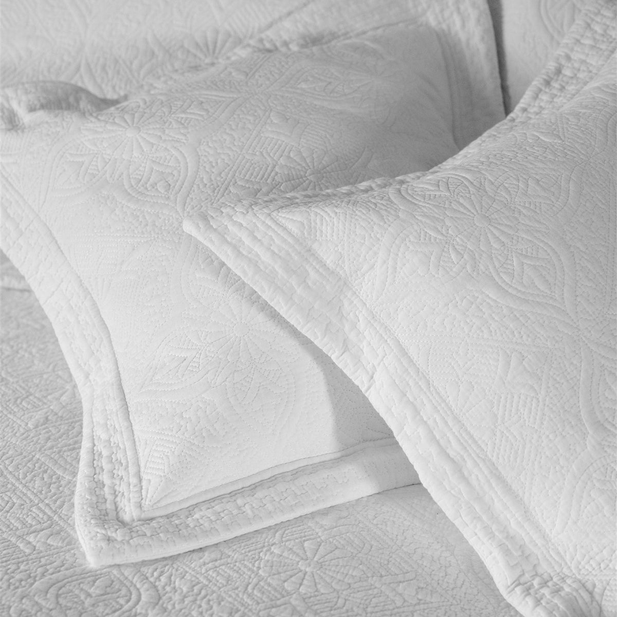 Windsor White Bedspread - Forever England