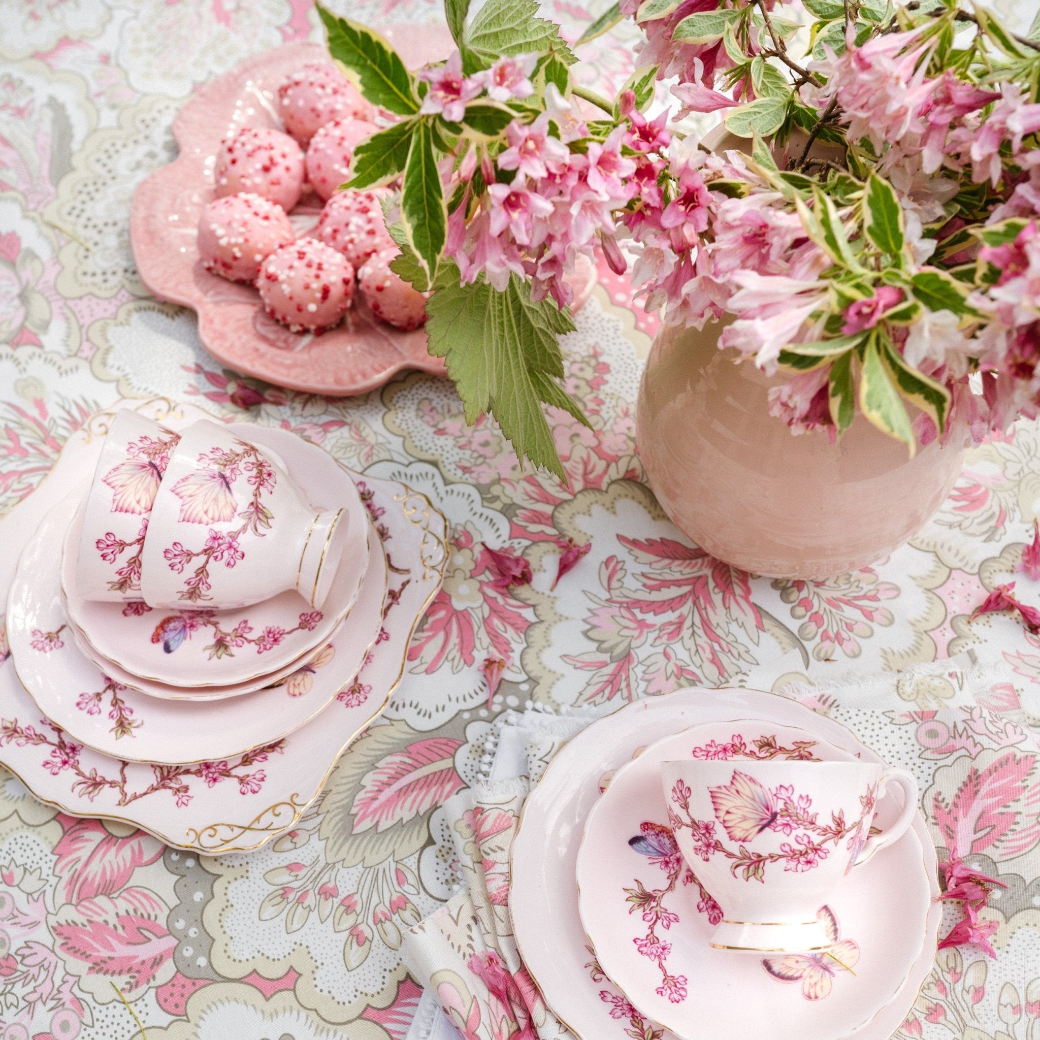 Abigail Pink Tablecloth Range - Forever England