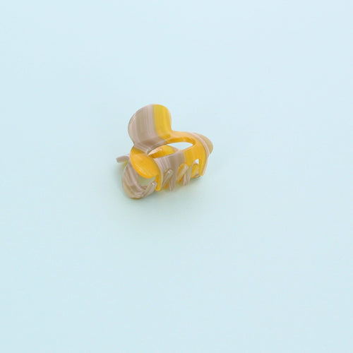 Barley Sugar Small Claw clip- Yellow - Forever England