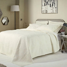 Load image into Gallery viewer, Burford Cream Bedspread - Forever England