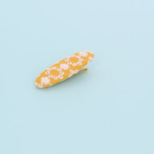 Load image into Gallery viewer, Evie Hair clip Yellow - Forever England