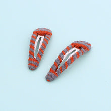 Load image into Gallery viewer, Fabric Set of 2 Hair Clips Rust
