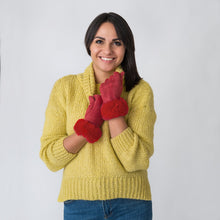 Load image into Gallery viewer, Helen Gloves with Fur Edge Red - Forever England