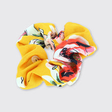 Load image into Gallery viewer, Sienna Hair Scrunchie- Gold - Forever England