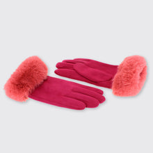 Load image into Gallery viewer, Sophia Gloves with Fur Edge- Salmon Pink - Forever England