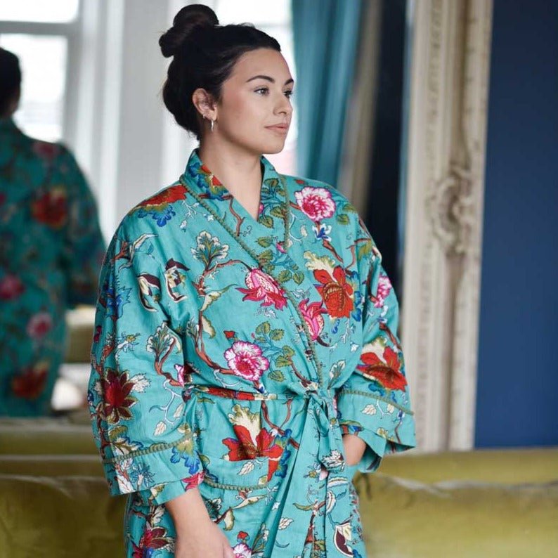 Blue Lagoon floral pale blue cotton kimono nightwear robes - Vintage kimono  from Fuji Kimono, UK and Japan - fujikimono.co.uk
